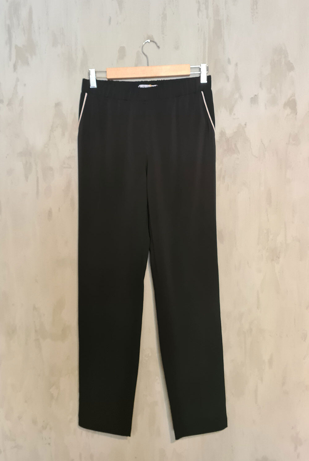 Pantalón CARLA FERRONI Talla 42