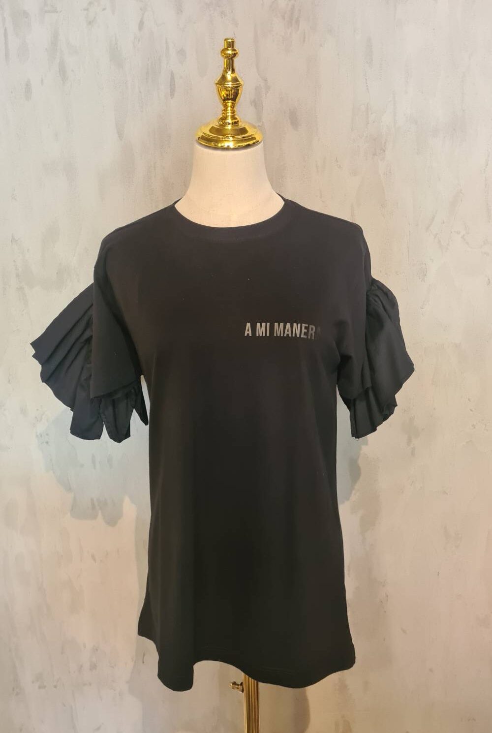 Camiseta negra mangas con boleros AMODOMIO Talla M