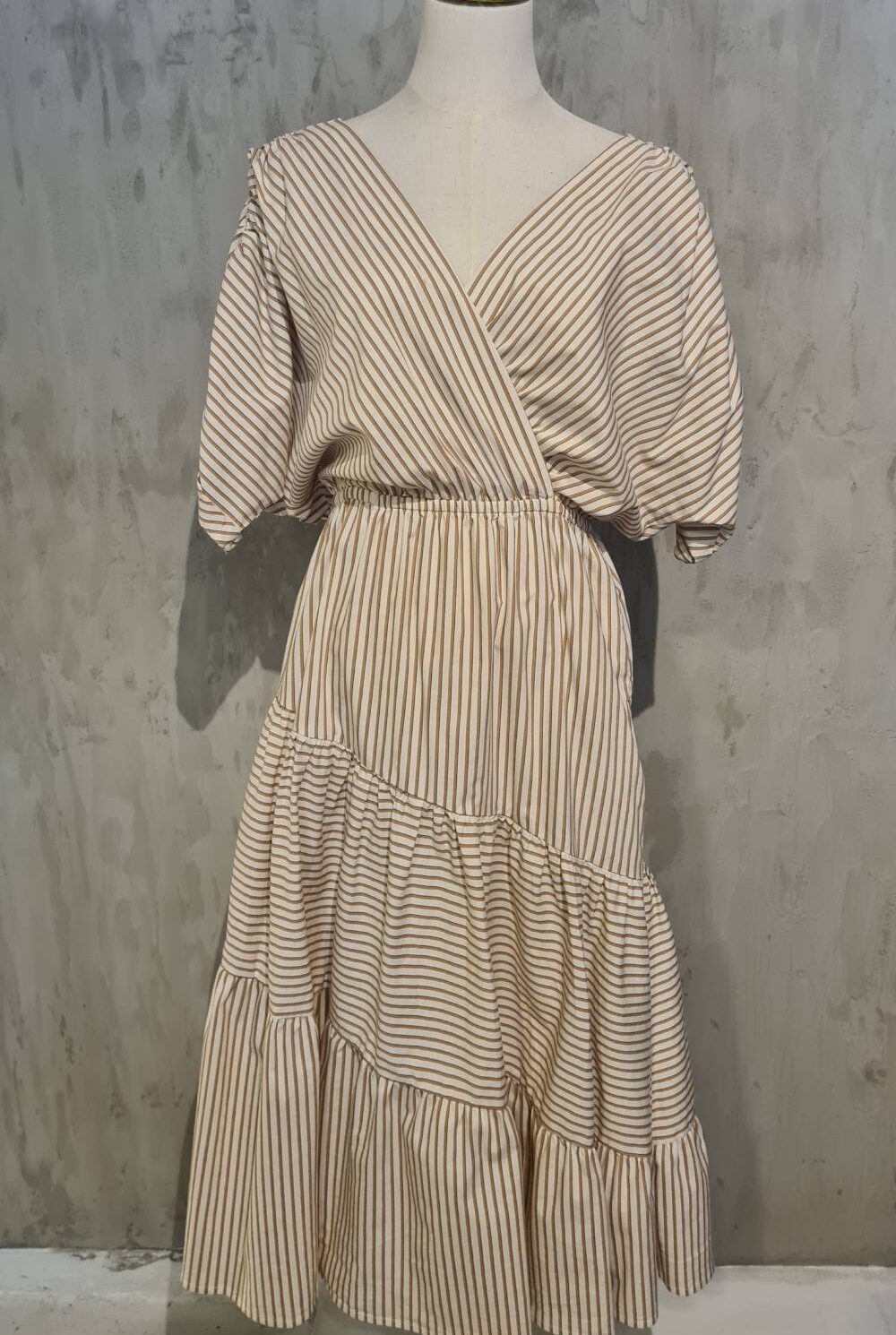 Vestido largo rayas café y blanco PADOVA Talla 8