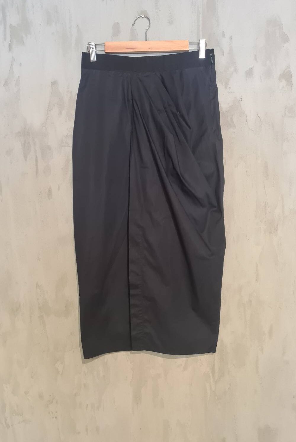 Falda tela negra PADOVA