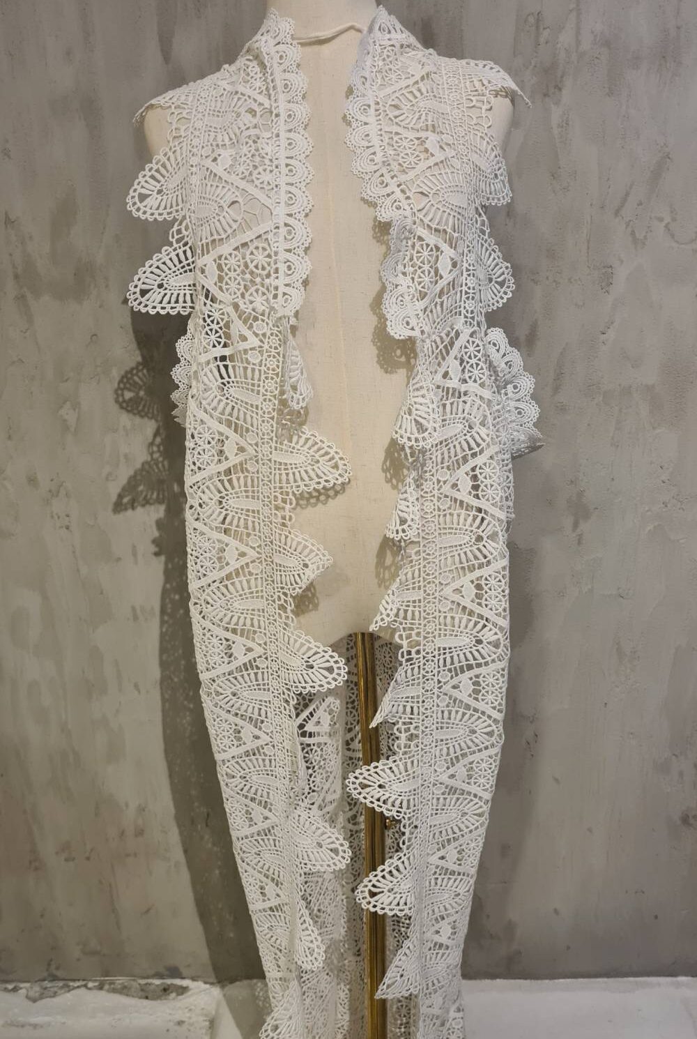 Salida de baño largo de encaje ANCORA